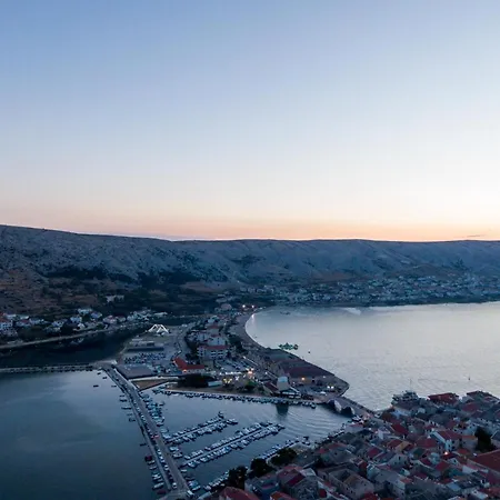 Aurora * Pag Town