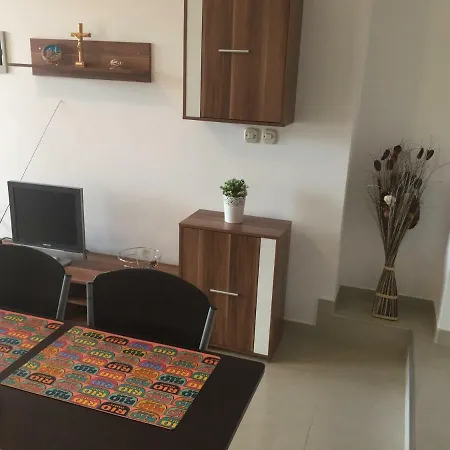 Aurora Apartment
